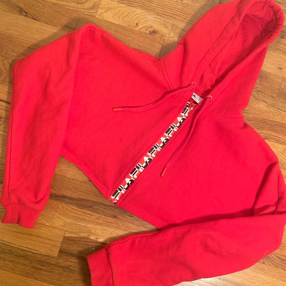 Red Fila Cropped Jacket 🔥